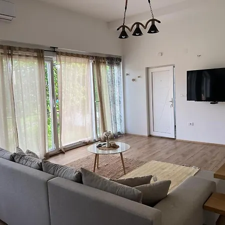 Stan Na Dan Jungle Villa